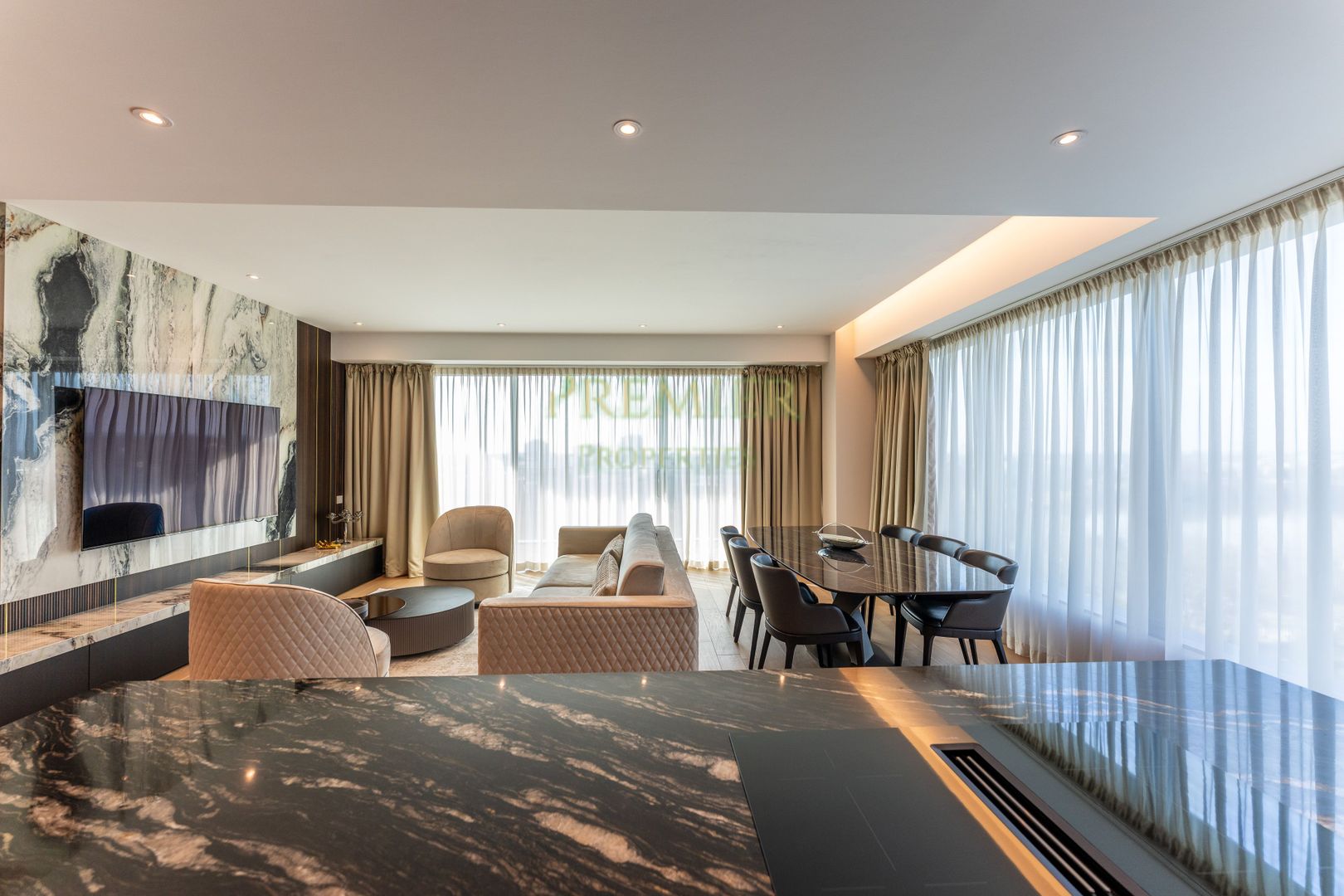 One Mircea Eliade | Apartament 4 Camere Lux | 3 Băi | 2 Parcări Subterane - Poză 3