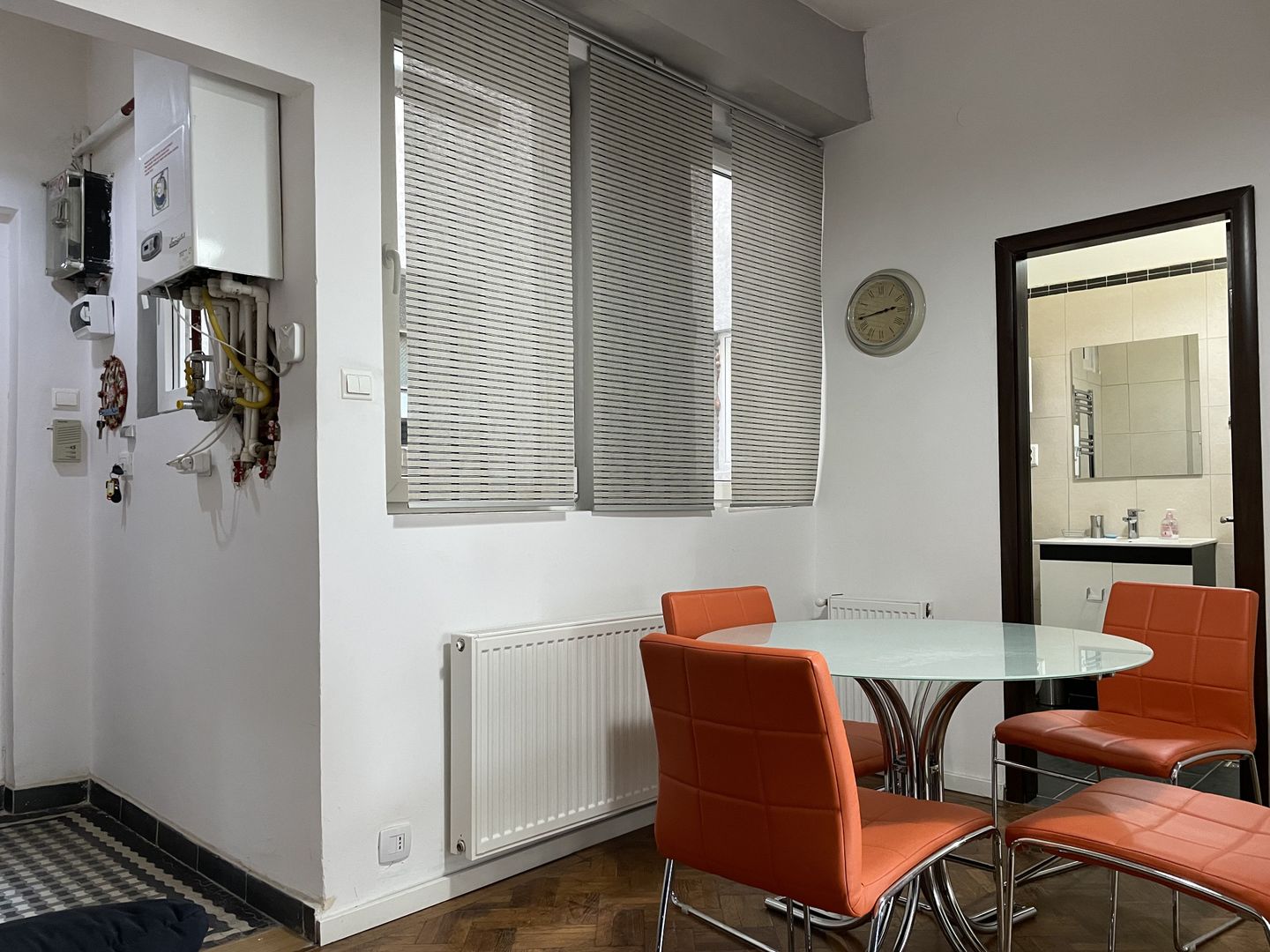 Apartament Calea Victoriei nr 208, risc 1, vedere stradala. - Poză 5