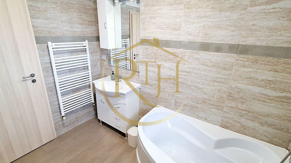 Oferim spre inchiriere casa cu 4 camere,Nemobilata in Dumbravita,aproape de Lidl - Poză 19