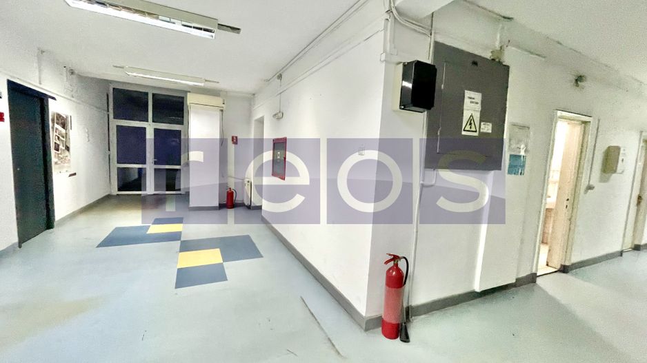 OPORTUNITATE DE INVESTIȚIE | CLĂDIRE BIROURI + PARCARE | 3700 MP | ULTRACENTRAL - Poză 9