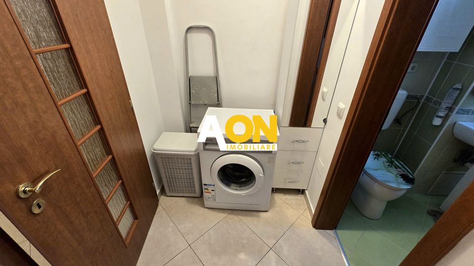 Apartament cu 2 Camere, Bloc cu Lift, Zonă Ultracentrală - Poză 12