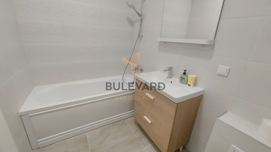 Apartament cu 2 camere , zona Porii! - Poză 6