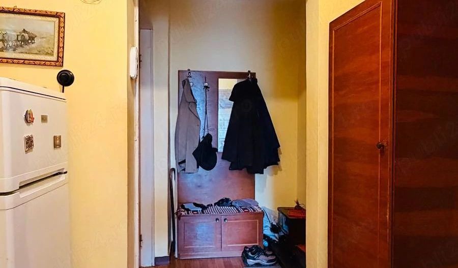 Apartament 2 camere, decomandat, etaj 3/10 Mazepa - Poză 7