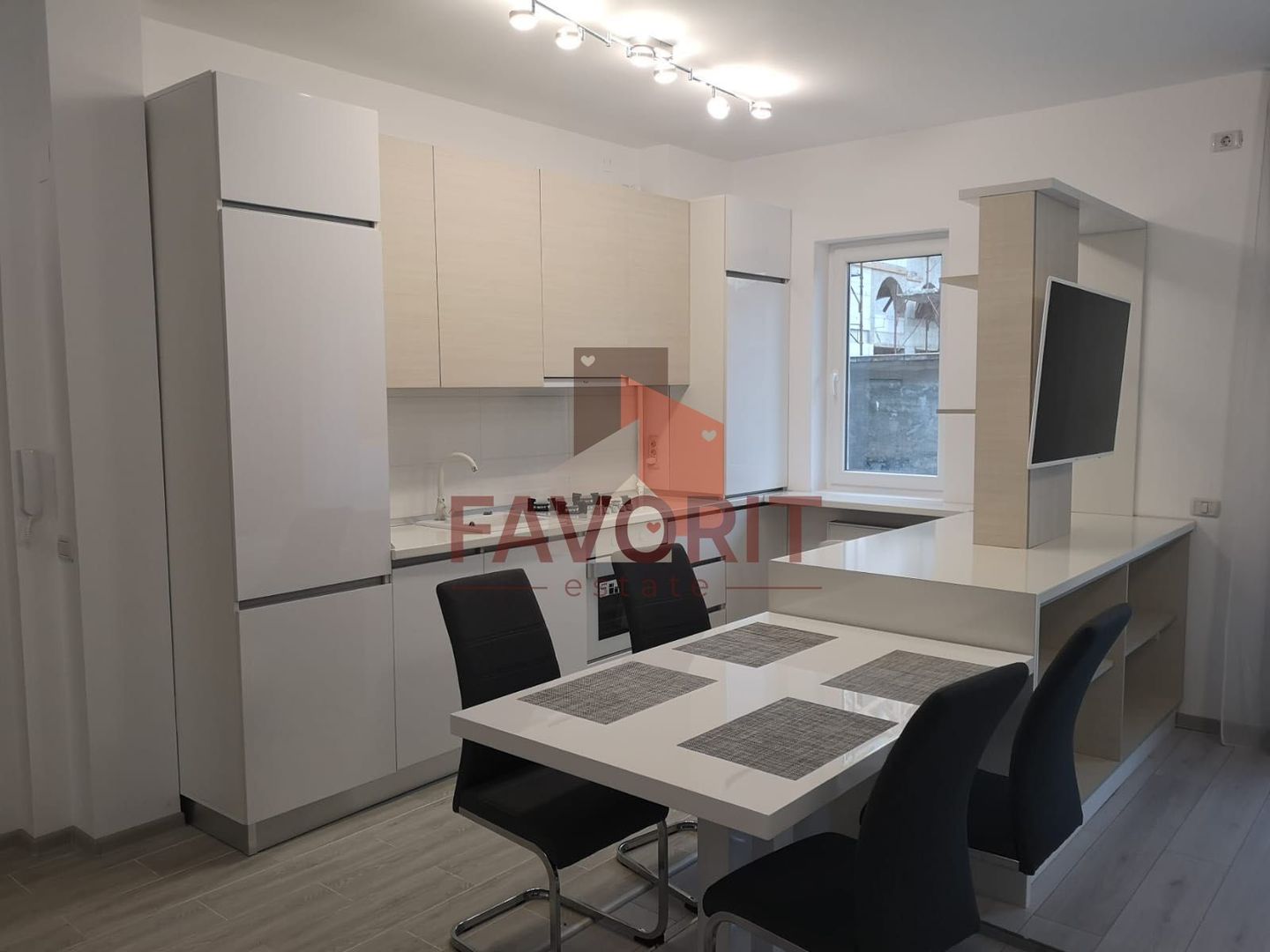 2 camere | parter | gradina proprie| mobilat | centrala proprie | zona excelenta - Poză 1