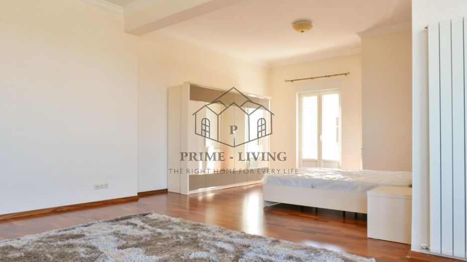 VILA DE LUX CU 6 DORMITOARE SI PISCINA + 800 MP CURTE LA INCHIRIRE - Poză 11