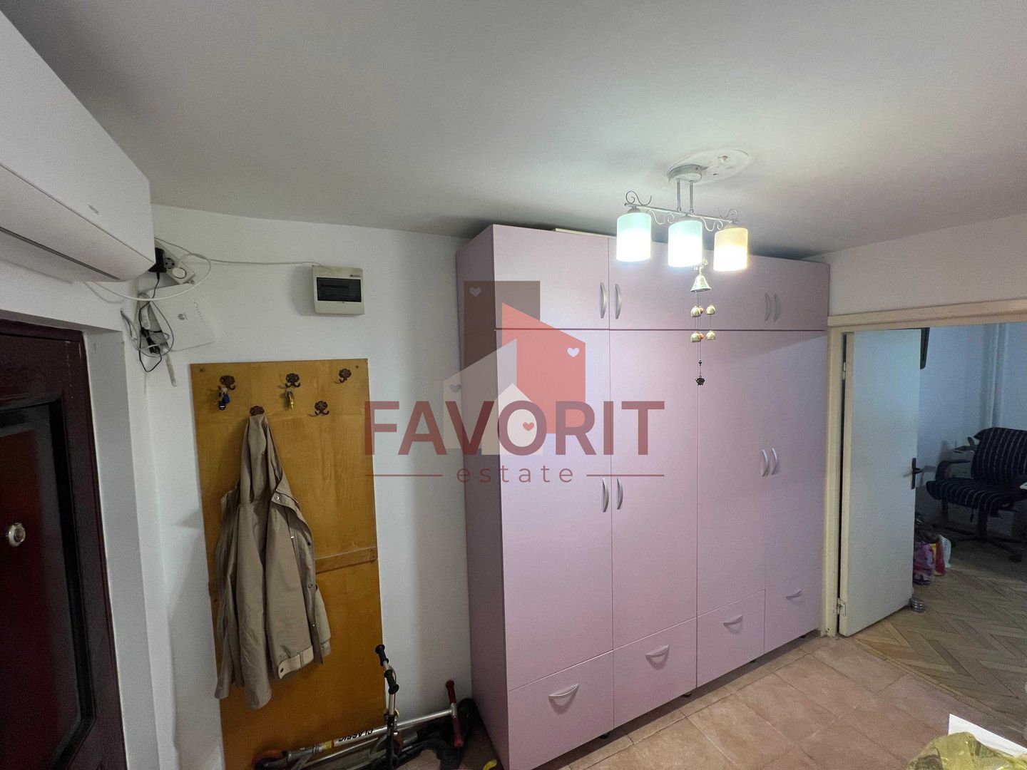 1 camera, decomandat | etaj 2 | centrala proprie | balcon | zona excelenta - Poză 2