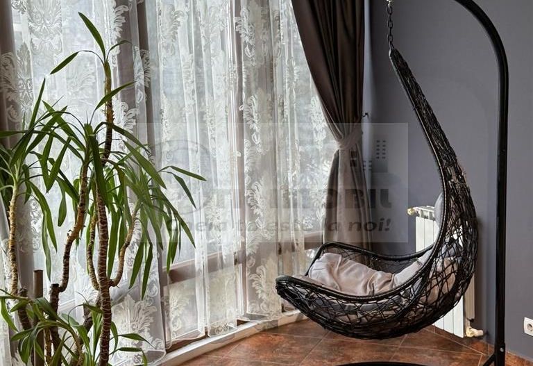 Vila 3 Camere- Zona Bucium- 850 euro - Poză 5