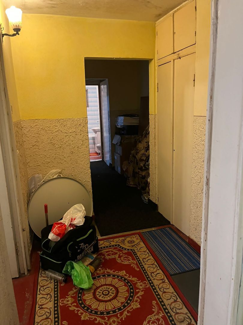 De vanzare apartament 3 camere Micro 16, etaj 4/4, 65.000 euro negociabil - Poză 8