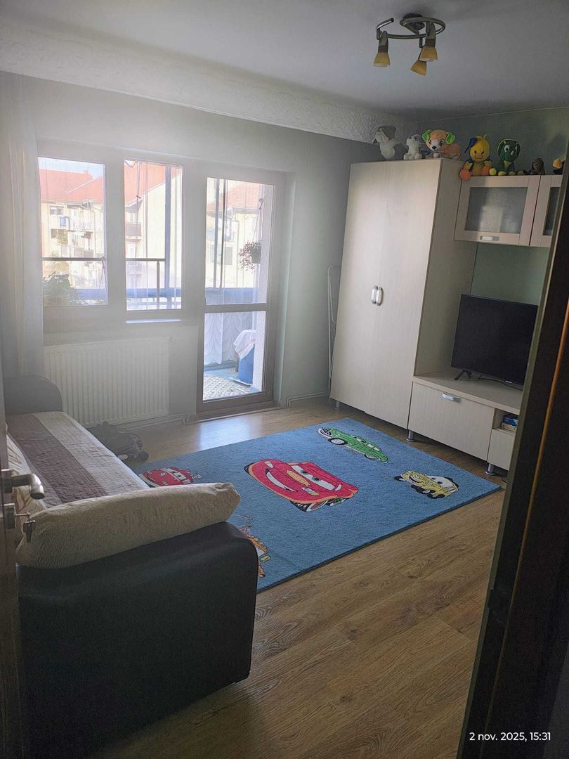 BRASADAS vinde ap 3 cam etaj 4/4 in Carpati 2. - Poză 3