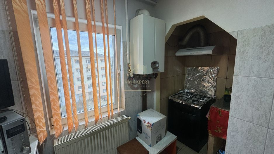 APARTAMENT CU 2 CAMERE, ETAJ 4, GRUI, CAMPULUNG - Poză 10