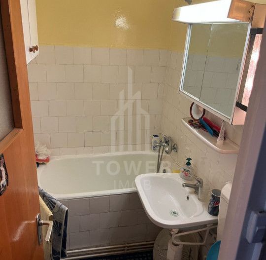 Apartament 3 camere semidecomandat cu balcon Mihai Viteazu - Poză 6