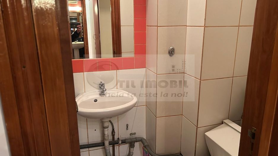 Apartament cu 3 camere decomandat, 2 bai - Nicolina - Etaj intermediar - Poză 9