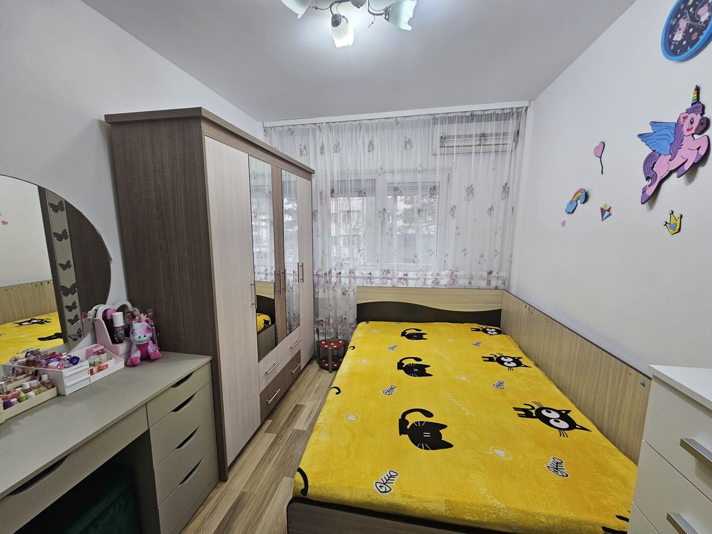 Apartament deosebit 3 camere – lux, complet mobilat, zonă excelentă - Poză 4