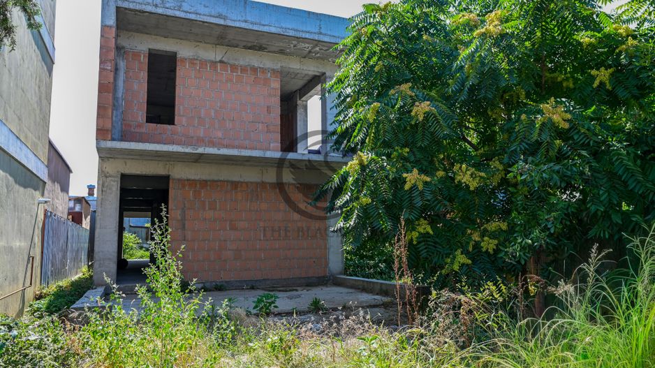 Casa la rosu de vanzare I Moderna I Zona Centrala - Ploiesti - Poză 4