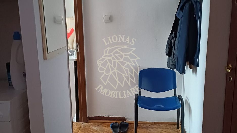 Apartament compartimentat cu 2 garsoniere-parter-Zona Policlinica - Poză 4