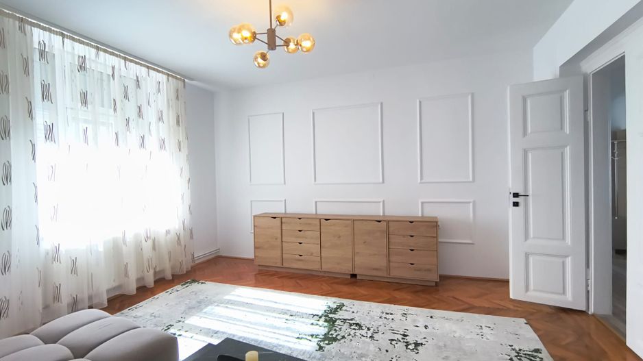 De închiriat: vilă renovată, Mihai Eminescu. 1 000 E/lună. Comision 0 - Poză 10