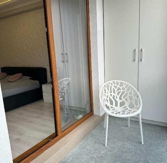 3 rooms apartment for sale | Aviatiei | 2 parking spaces - Poză 8