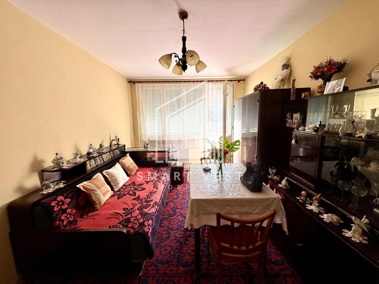 Apartament luminos, bine întreținut cu 3 camere, Carpați 1 - Poză 1