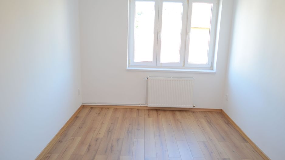 Spatiu birou in zona centrala (Piata Mihai Viteazul) - Poză 4