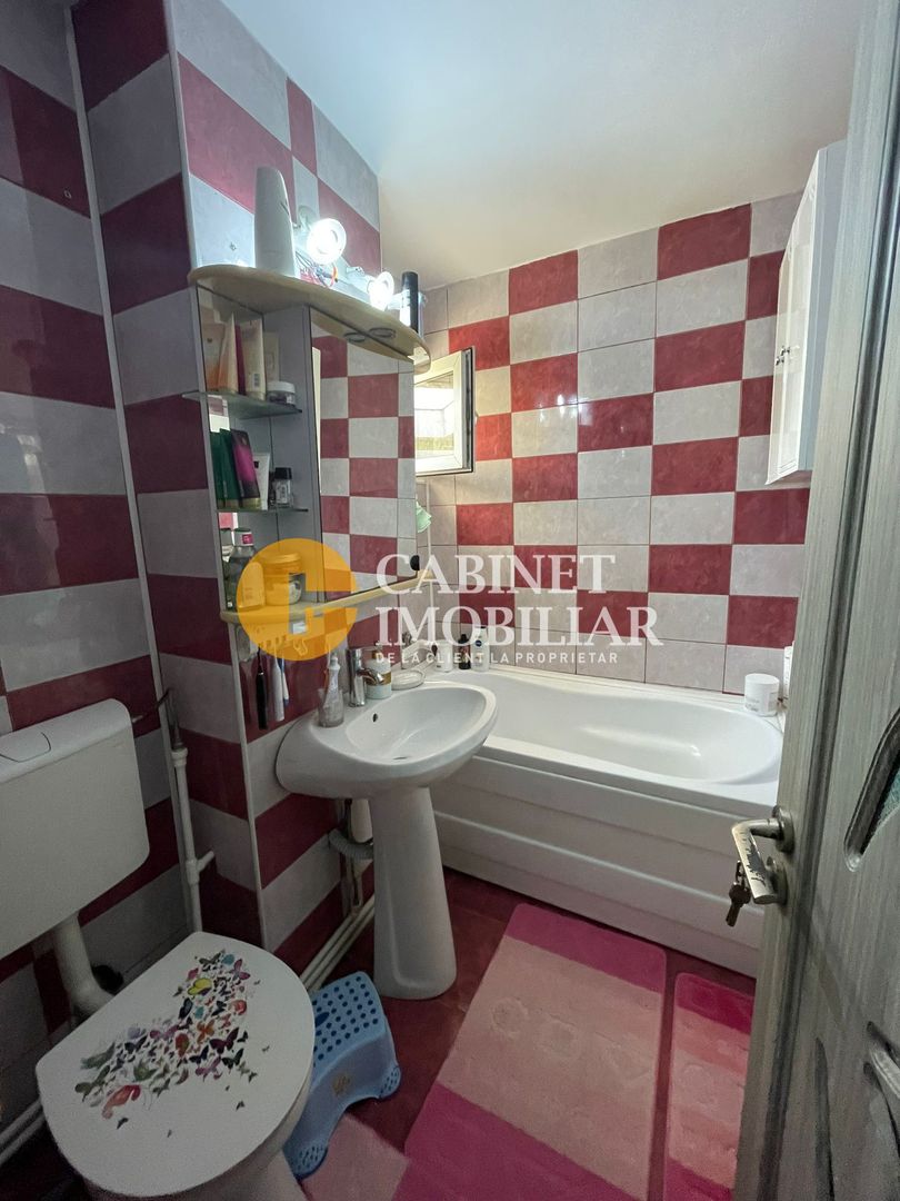 FARA RISC - PODU ROS - LICEUL EMIL RACOVITA - 3 CAMERE - RENOVAT - Poză 11