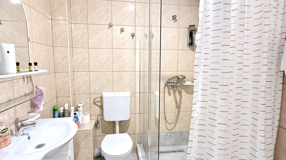 Vila în stil American - Total independentă energetic, garaj + terasă! - Poză 28