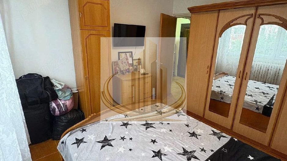 Apartament cu 2 camere decomandat - Poză 1