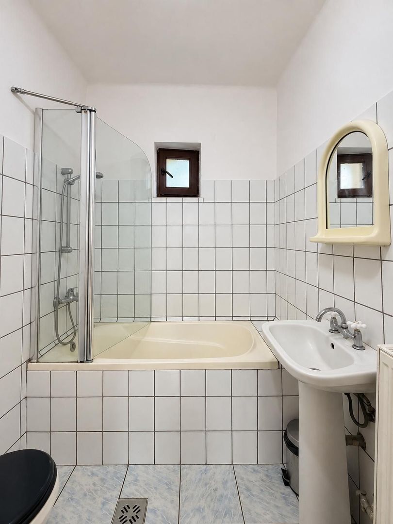 Casă Ultracentrală – Confort, Liniște, Acces Rapid la Orice - Poză 11