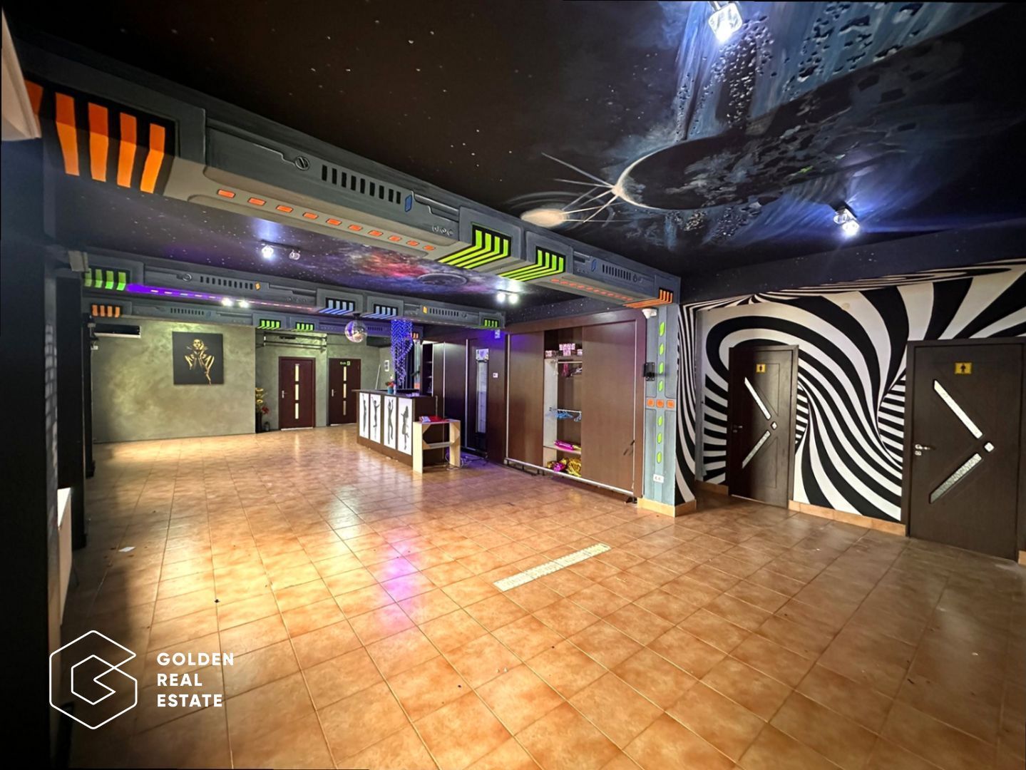 Spatiu comercial, 250 mp, pretabil loc joaca copii, zona Boul Rosu - Poză 1