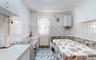 De vanzare-2 camere ideal investitie/locuit, mobilat, Str. Soarelui - Poză 5