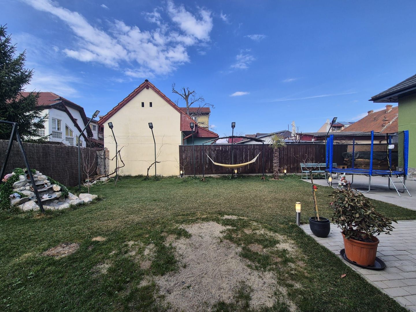 Piața de Miercuri, casă singură în curte, renovată 2025 - Poză 18