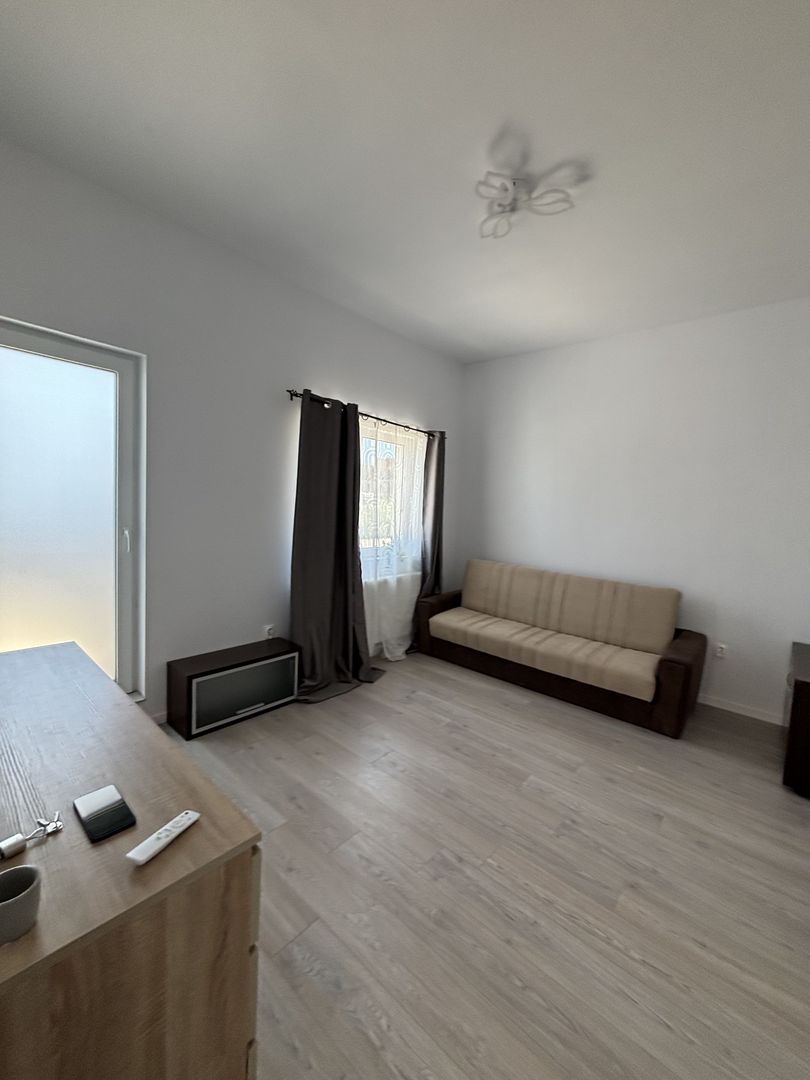 Apartament 1 camere a în Giroc - Poză 1