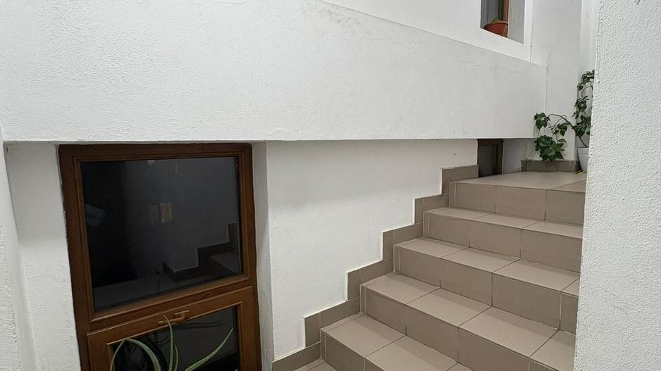 Apartament 2 camere modern I complet utilat si mobilat I loc de parcar - Poză 9