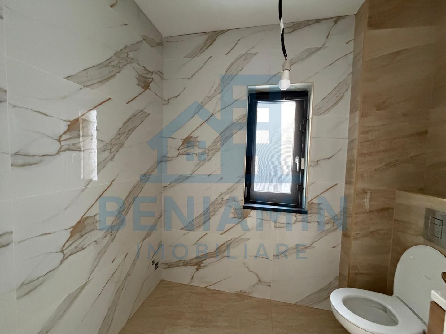 Casa P+1 Living-Bucatarie-3 Dormitoare-Toate utilitatile-Disponibila - Poză 12