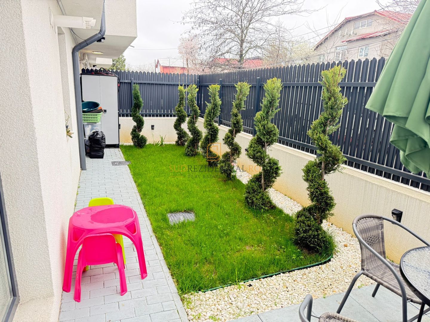 Apartament 2 camere, curte proprie, finisat modern, gata de mutare - Poză 12