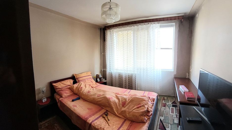 Apartament 2 camere necesita renovare Romancierilor, Drumul Taberei - Poză 1