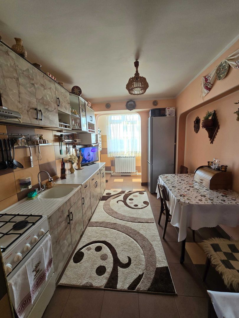 Apartament 2 camere confort 1,Micro 18 - Poză 4