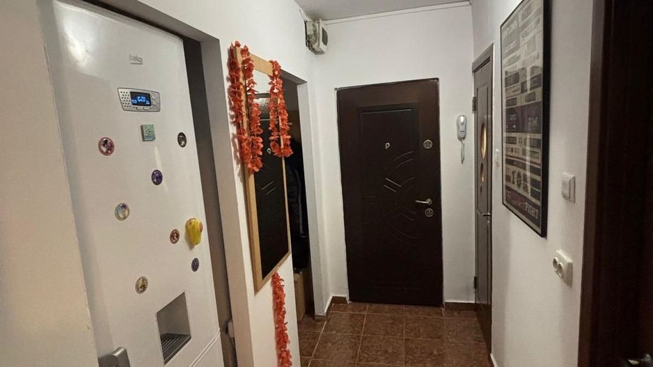 GARSONIERA DRISTOR, BUCATARIE INCHISA, MOBILAT SI UTILAT MODERN - Poză 8