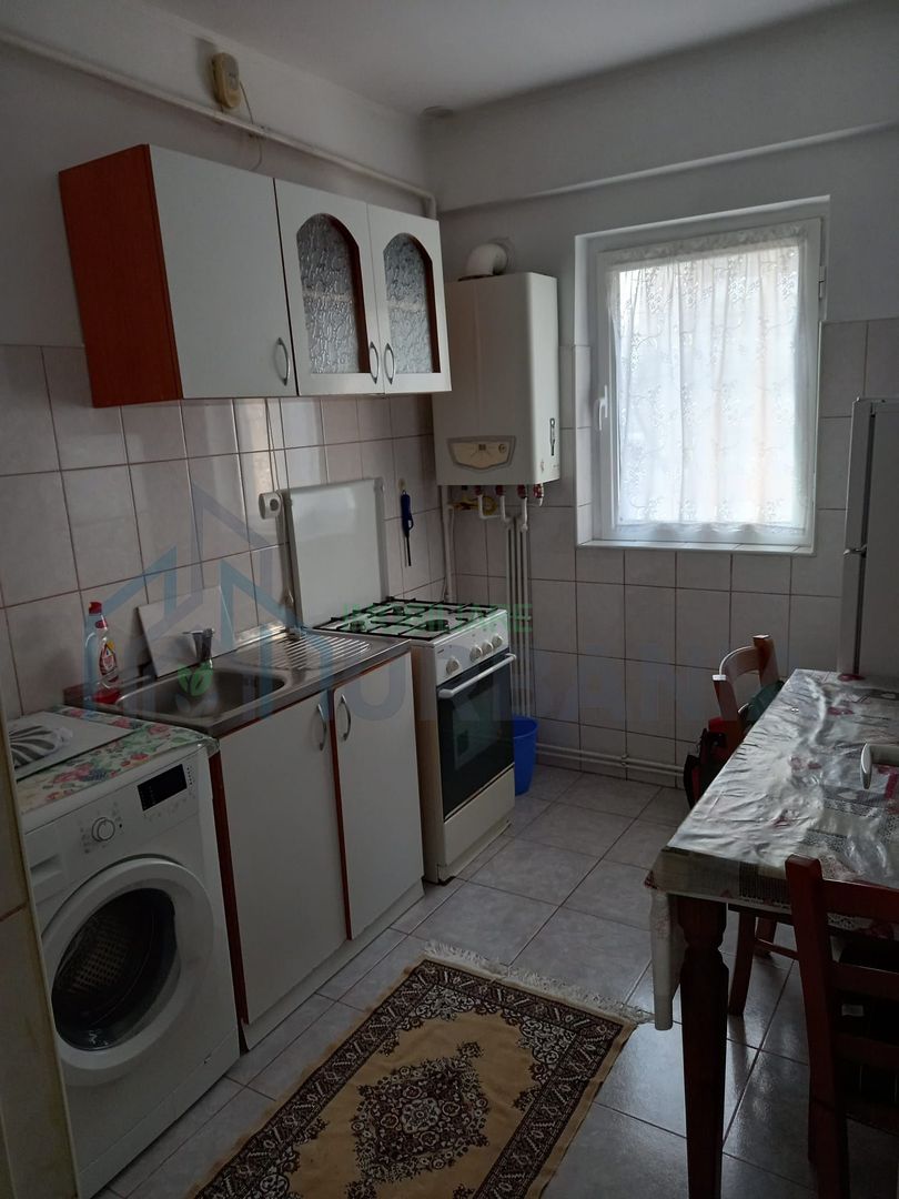 Închiriez apartament cu 2 camere - Poză 3