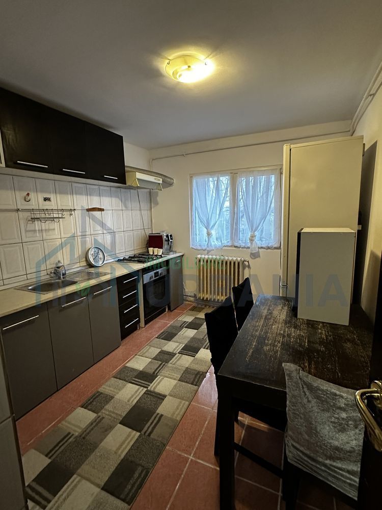 Inchiriez Apartament 3c + living - Poză 5