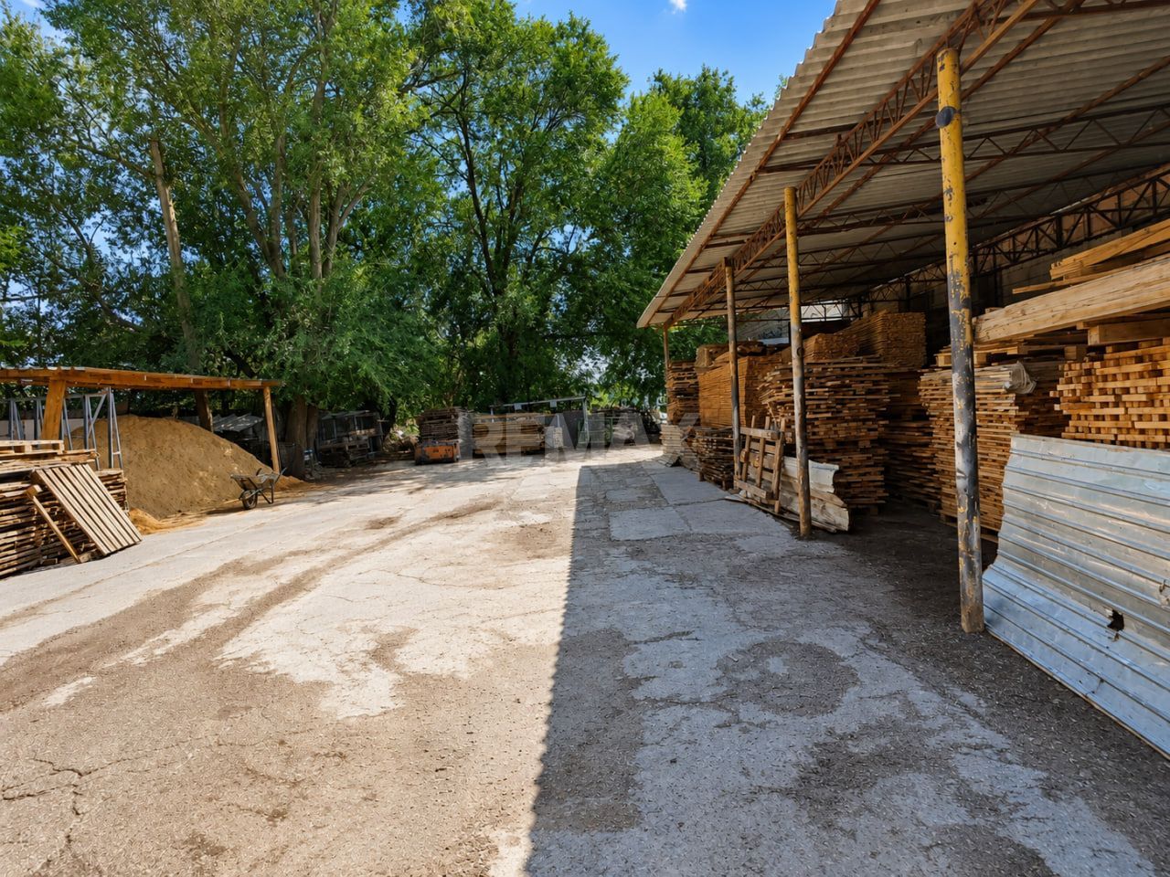 Spațiu industrial în chirie | 650 m² + teren 15 ari | Sângera, Chișinău - Poză 10