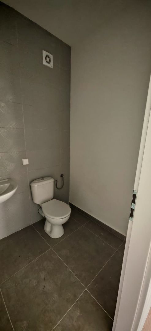 De inchiriat 2 apartamente nemobilate, Dynamic Residence - Tractoru - Poză 23