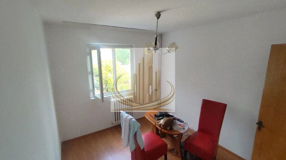 vand apartament 3 camere strada covasna Brâncoveanu - Poză 3