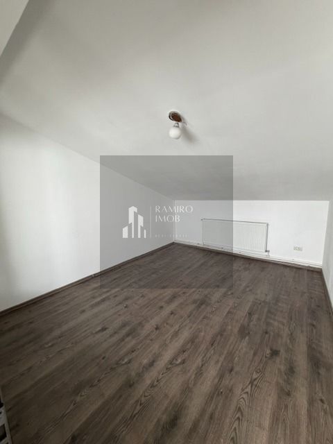 Spatiu Comercial / Birouri Metrou Aparatorii Patriei - Poză 15
