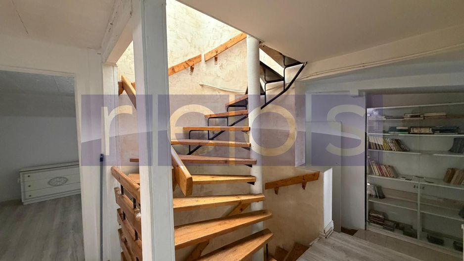 VILA 8 CAMERE | 150 MP | MANTULEASA | RENOVATA | UNIRII - Poză 16