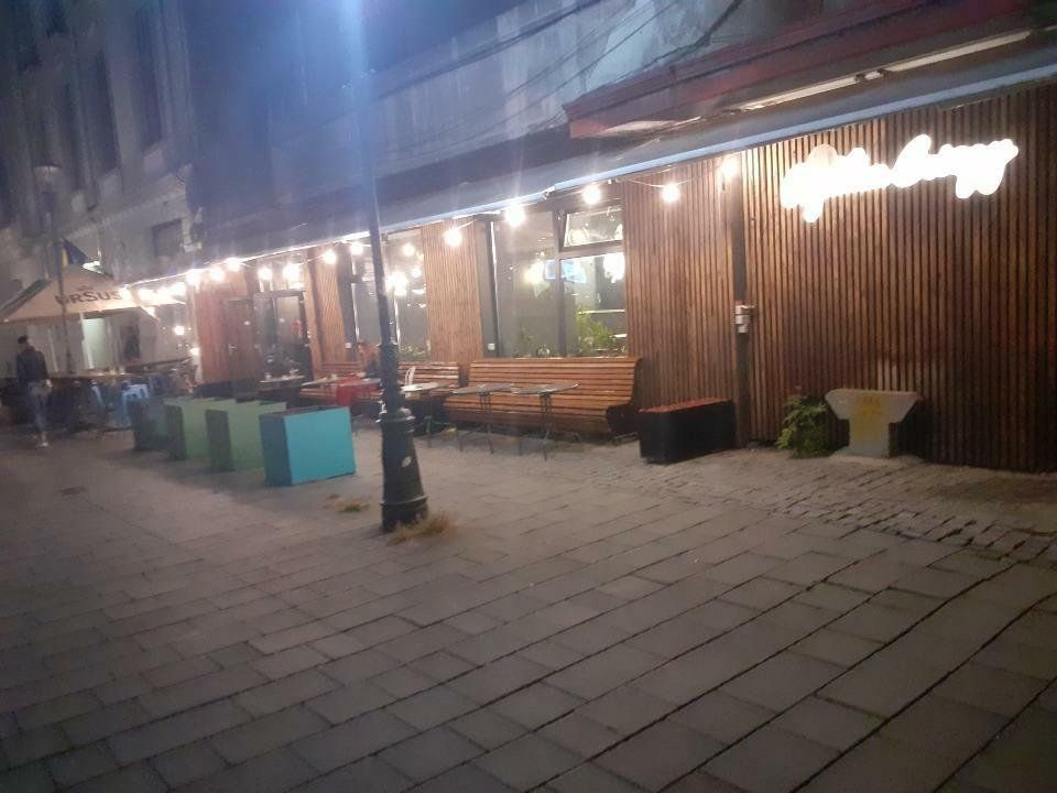 BRASADAS închiriază sp. comercial 135mp in centrul istoric. - Poză 1