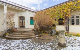 Casa din secolul XIX, ultrafinisata, ultracentral, 855 mp teren - Poză 23