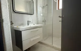 Casă spațioasă de închiriat în Clinceni, 120 mp + curte 535 mp - Poză 15