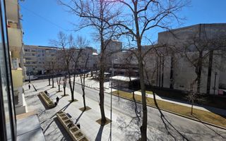 Apartament cu 3 camere, etaj 2, VASLUI - zona ULTRACENTRALĂ; - Poză 3