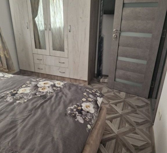 Vand apartament la cheie full - Poză 3