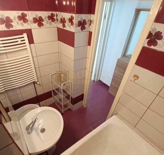 3 camere, recent renovat-Circumvalatiuni-Amforei - Poză 15